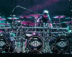 MIKE PORTNOY On His Return To DREAM THEATER: 'I'm So Thankful That It's Come Back Full Circle'