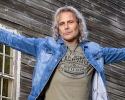 MIKE TRAMP Releases 'Fight To Survive' Single From Upcoming 'Songs Of White Lion – Vol. III' Album