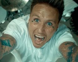 PAPA ROACH Releases Music Video For New Single 'Braindead' Featuring TOBY MORSE Of H2O