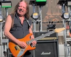 REB BEACH 'Would Love To' Play A Few Final WHITESNAKE Shows To 'Say Goodbye' To Fans