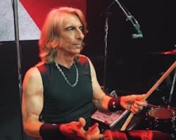 SCOTT TRAVIS Says JUDAS PRIEST Will Release A Version Of 'War Pigs' With Vocals From Both OZZY OSBOURNE And ROB HALFORD