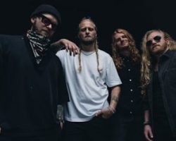 STELLAR CIRCUITS To Release Third Album, 'Phantom :: Phoenix', In November