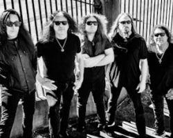 TESTAMENT's ERIC PETERSON Says New Single 'Infanticide A.I.' Was Musically Inspired By Watching Horror Movies