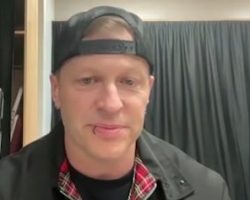 THREE DAYS GRACE Bassist BRAD WALST On Seeing METALLICA During 'M72' Tour: 'It Just Blew My Mind'