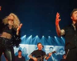 PAPA ROACH Shares Pro-Shot Video Of 'Leave A Light On' Performance With CARRIE UNDERWOOD