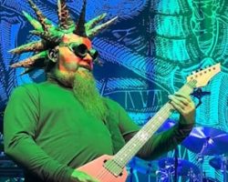 MUDVAYNE's GREG TRIBBETT To Miss 'L.D. 50 25th Anniversary' Tour After Wife Loses Battle With Cancer