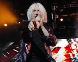 DEF LEPPARD To Release 'Diamond Star Heroes Live From Sheffield' In November