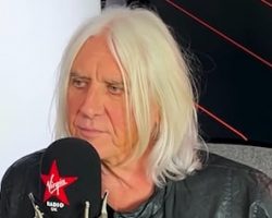 JOE ELLIOTT: 'DEF LEPPARD Now Is More Known For Selling Tickets Than Albums'