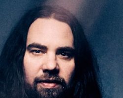 JOE HOTTINGER Wanted HALESTORM To 'Get Uncomfortable' On 'Everest' Album
