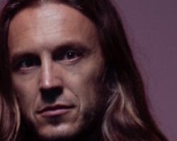 MARK JANSEN Says EPICA Splits Songwriting Credits Equally Within The Band: 'Everybody Gets The Same' Amount Of Money