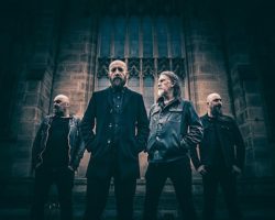 GREG MACKINTOSH Channels Classic PARADISE LOST To Write 'Bombastic' And 'Mournful' New Album 'Ascension'