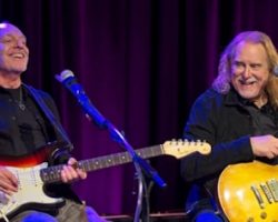 PETER FRAMPTON And WARREN HAYNES: 'The Art Of Music' Episode To Debut On Public Television This Weekend