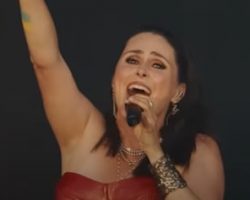 SHARON DEN ADEL On WITHIN TEMPTATION's Political Lyrics: 'It's Important For A Band To Take A Stand'