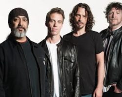 MATT CAMERON: Working On SOUNDGARDEN's Final Recordings With CHRIS CORNELL Has Been 'A Really Amazing And Bittersweet Process'