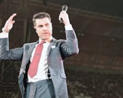 ICE NINE KILLS Frontman SPENCER CHARNAS Says Touring Stadiums With METALLICA Was An 'Incredible' Experience