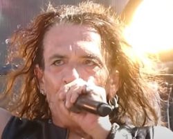 STEPHEN PEARCY Reflects On RATT's Early Years: 'I Was A Hustler, And It Worked'