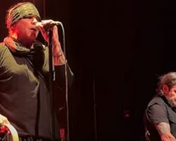 THE CULT's IAN ASTBURY And BILLY DUFFY To 'Step Away From Touring For An Undetermined Amount Of Time'