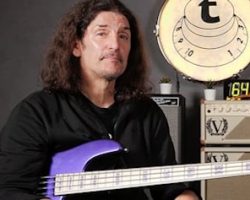 FRANK BELLO On Long-Awaited New ANTHRAX Album: 'We All Are Very, Very Hungry, 'Cause We're In Mixing Right Now'