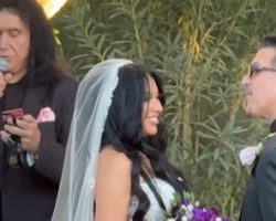 Watch: GENE SIMMONS Officiates Wedding Of CHARLIE BENANTE And CARLA HARVEY In Las Vegas