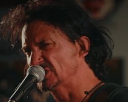 Watch: GOJIRA Celebrates 20th Anniversary Of 'From Mars To Sirius' With Three-Song Studio Performance