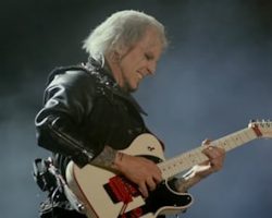 JOHN 5 On Joining MÖTLEY CRÜE: MICK MARS 'Was Very Supportive And Really Happy I Was There'