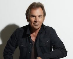 JONATHAN CAIN Shoots Down Reports He Quit JOURNEY: I Am 'Fully Dedicated To Touring With The Band Over The Next Couple Of Years'