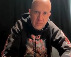 VOLBEAT's JON LARSEN Defends METALLICA's LARS ULRICH: 'To Me, He's Still An Amazing Drummer'