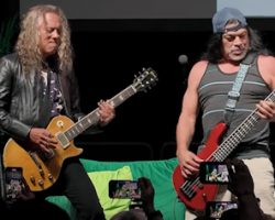 METALLICA's KIRK HAMMETT Shares Official Video Of Tampa 'The Collection: Live' Book Tour Event