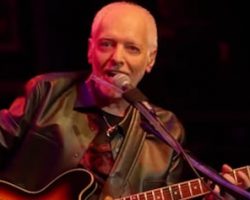 PETER FRAMPTON To Record PBS Special For 50th Anniversary Of 'Frampton Comes Alive!'