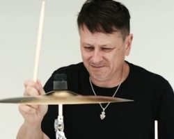 KORN's RAY LUZIER: 'If You Want Longevity In This Business, You Can't Burn Any Bridges'