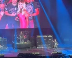 Watch: SEBASTIAN BACH Pays Tribute To ACE FREHLEY With Cover Of KISS's 'Shock Me' During Connecticut Concert