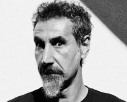 SERJ TANKIAN On SYSTEM OF A DOWN: 'Right Now We're Having The Best Time Of Our Lives As A Band'