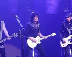 BRUCE KULICK On Reuniting With KISS During 'Kruise' Concert In Las Vegas: 'It Was Really Magical'