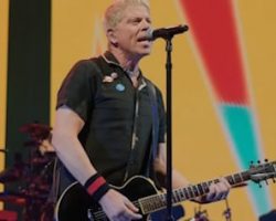 THE OFFSPRING Announces Massive Outdoor Show At London's Crystal Palace Park With Special Guests
