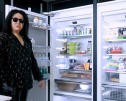 GENE SIMMONS: 'I Love Cake. Cookies, Chocolates, Cake. It's About As Much Fun As I Can Have With My Pants On.'