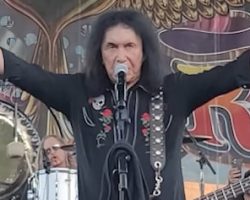 Watch: GENE SIMMONS Gives Heartfelt Speech About ACE FREHLEY At 'Love Ride' Charity Motorcycle Event