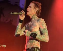 BUCKCHERRY's JOSH TODD On Being In A Rock Band In 2025: 'If You Wanna Make A Living At This, You Have To Be On Stage'