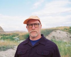 FAITH NO MORE Keyboardist And Gay Icon RODDY BOTTUM Speaks His Truth In New Memoir: 'I Want People To Be Provoked'