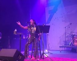 Watch: SEVENDUST Performs In Detroit During 'Southside Double-Wide: Acoustic Live' Fall 2025 Tour