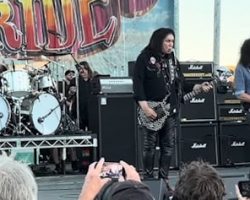 Watch: KISS Members GENE SIMMONS, TOMMY THAYER And ERIC SINGER Reunite On Stage At 'Love Ride' Charity Motorcycle Event