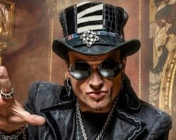 AVANTASIA's TOBIAS SAMMET Doesn't 'Get' Bands Who Are 'Wearing Masks' These Days: 'It Looks Almost Like A Masquerade'